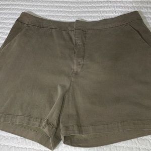 Alex Marie size 18 military/olive green shorts